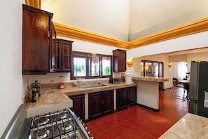 Fridge, microwave, oven, coffee/tea maker