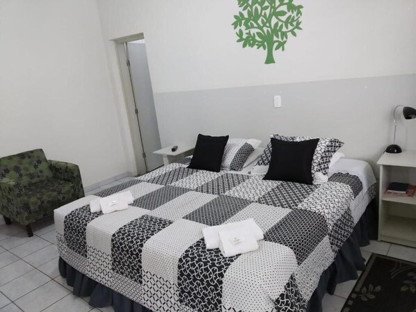 Free WiFi, bed sheets