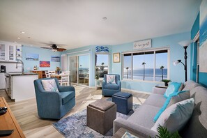 Smart TV - Beach front spectacular Ocean Views Pet Friendly (Oceanside)