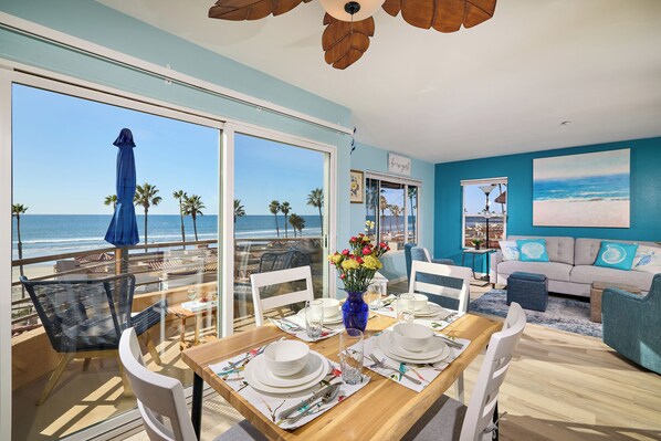 Dining - Beach front spectacular Ocean Views Pet Friendly (Oceanside)