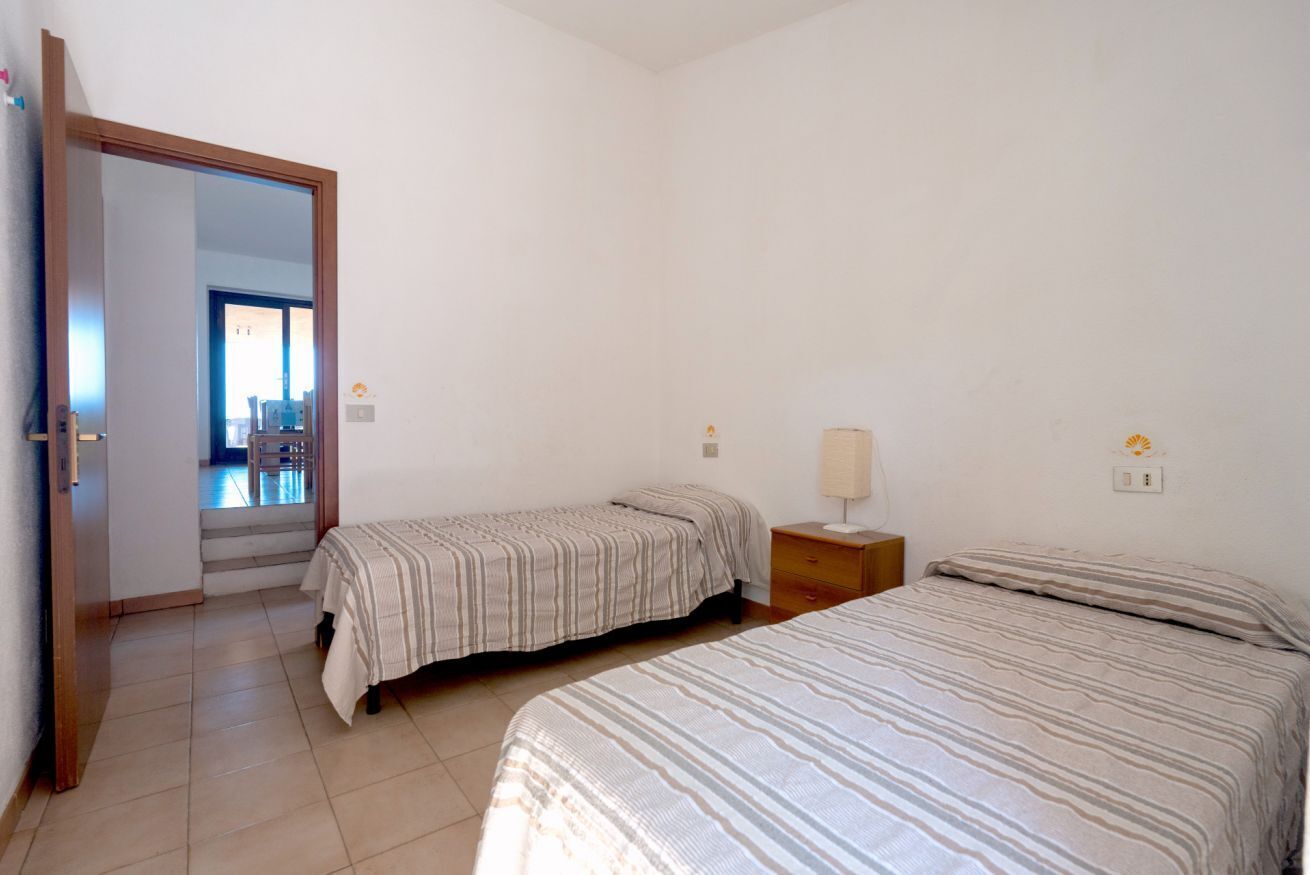 2 camere, culla da viaggio