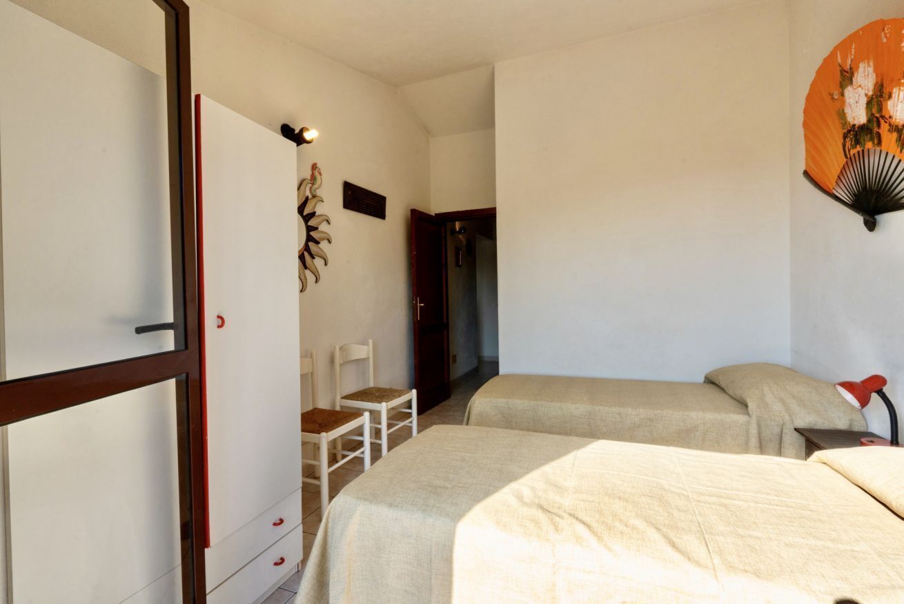 On The Stretch Of Coast Between Santa Teresa Di Gallura And Isola Rossa, In The North Of Sardinia, Lies The Costa Paradiso Residential Complex. The Resort Of Costa Paradiso Is An Oasis Of Tranquillity Overlooking An <B>unspoilt Natural Landscape</b> And - Costa Paradiso
