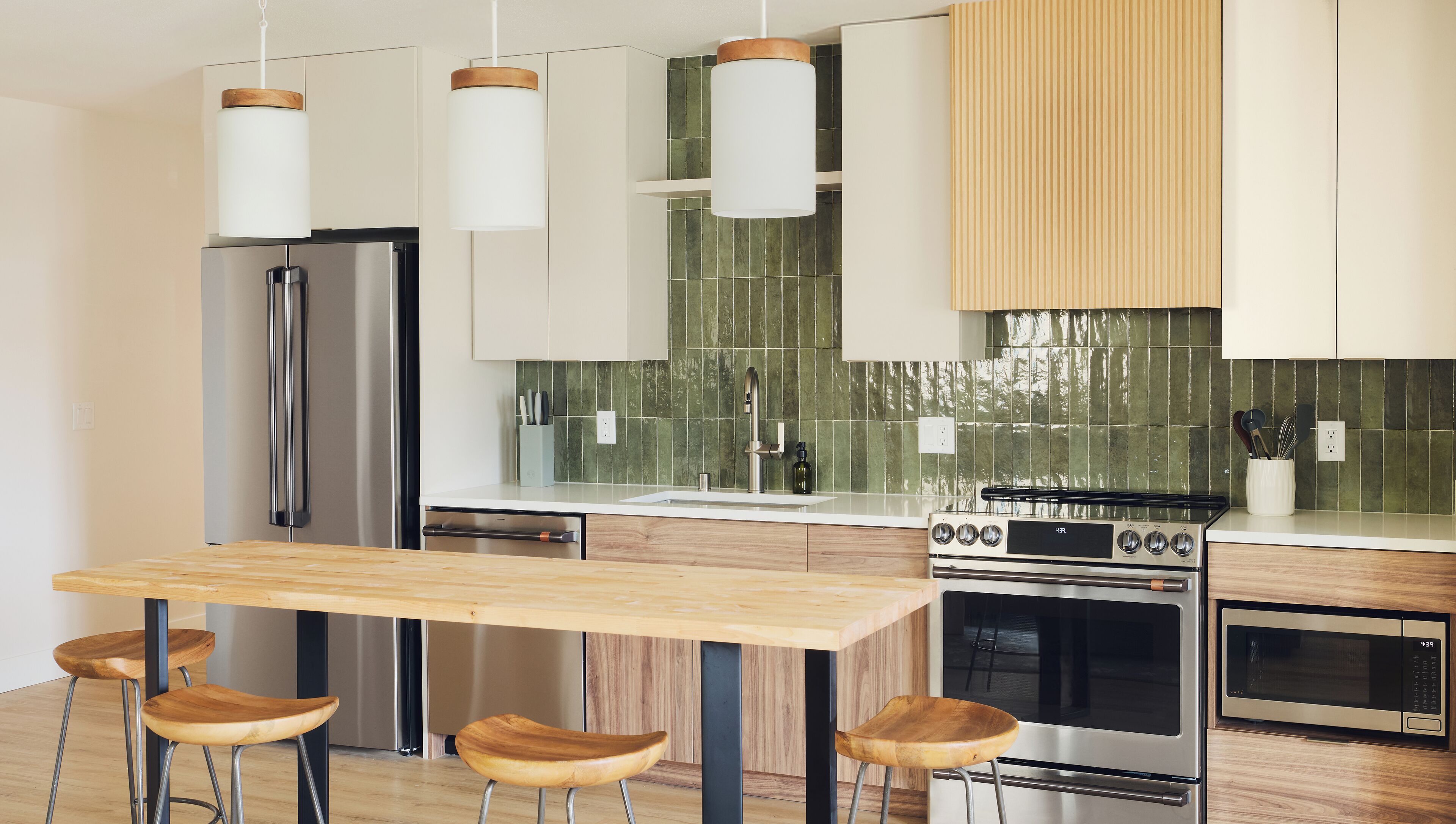 公寓 | 私人廚房 | 大型雪櫃/冰箱、微波爐、焗爐、爐具