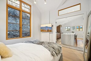 2 Schlafzimmer, Bügeleisen/Bügelbrett, Reisekinderbett, kostenloses WLAN