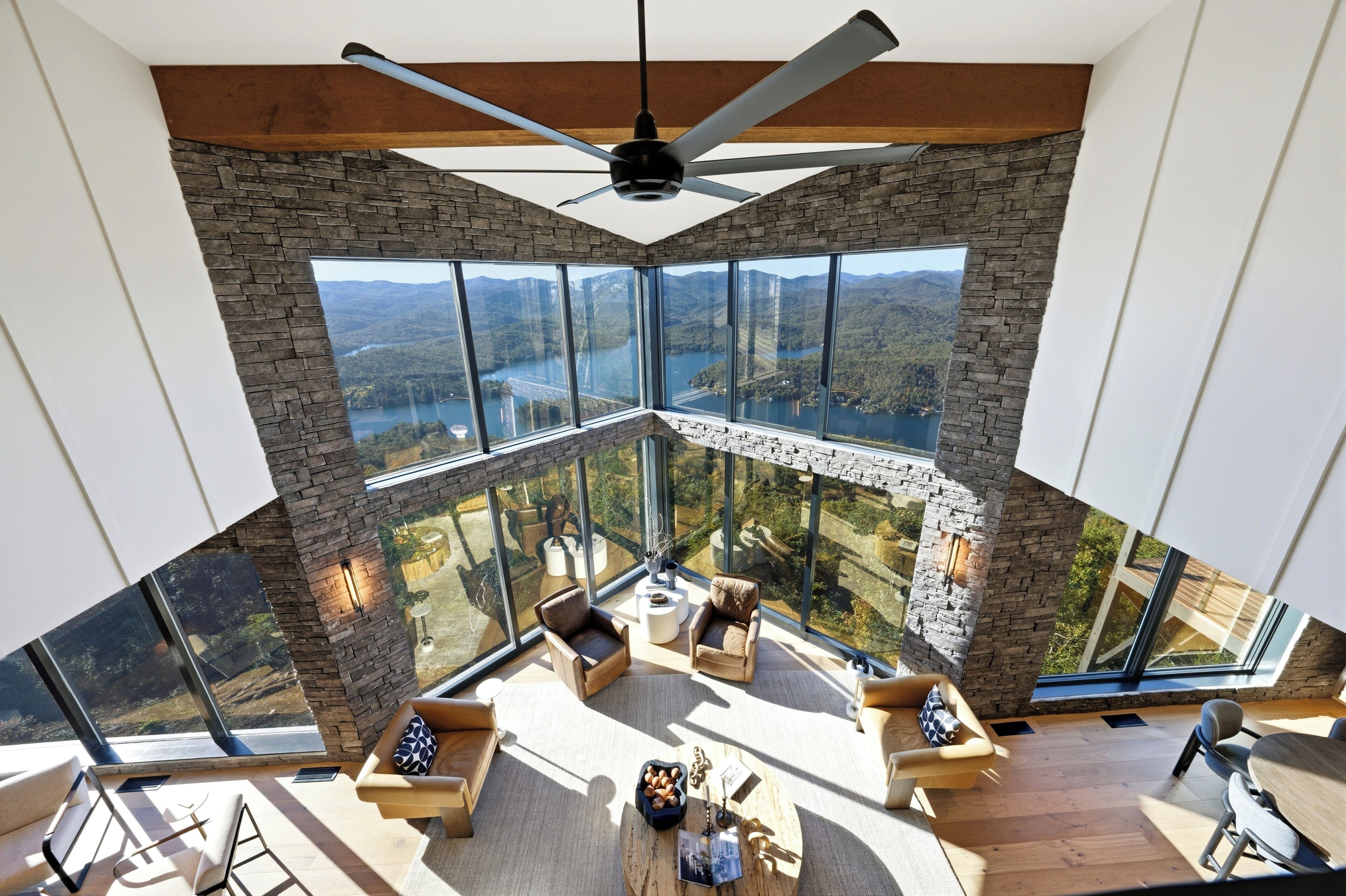 Smart TV, fireplace, books, stereo