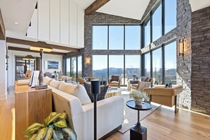 Smart TV, fireplace, books, stereo