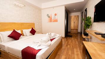 Superior Room | Premium bedding, minibar, desk, free WiFi
