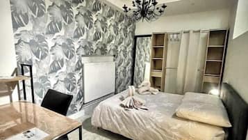 4 slaapkamers, een strijkplank/strijkijzer, wifi, beddengoed