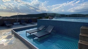 Outdoor pool - Flat 104 Hotel Samba (Cabo Frio)