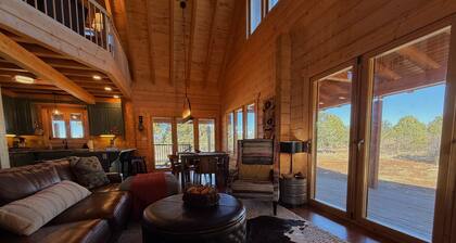 Secluded Mountain Cabin on 68 Acres
