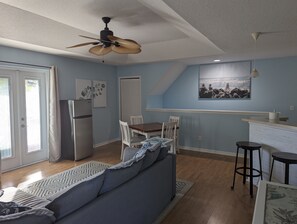 Luokittelematon kuva, 4 kautta 15, painike