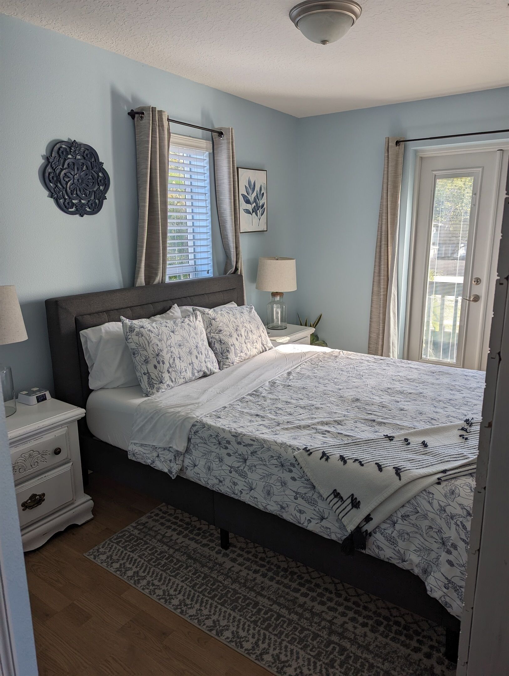 1 bedroom, desk, iron/ironing board, travel cot