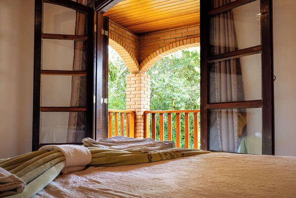 Vue sur la campagne depuis l’hébergement