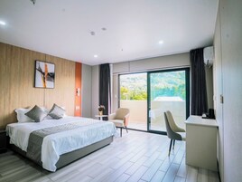 Minibar, wifi gratis y ropa de cama 