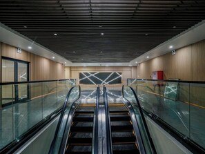 Handrails in stairways