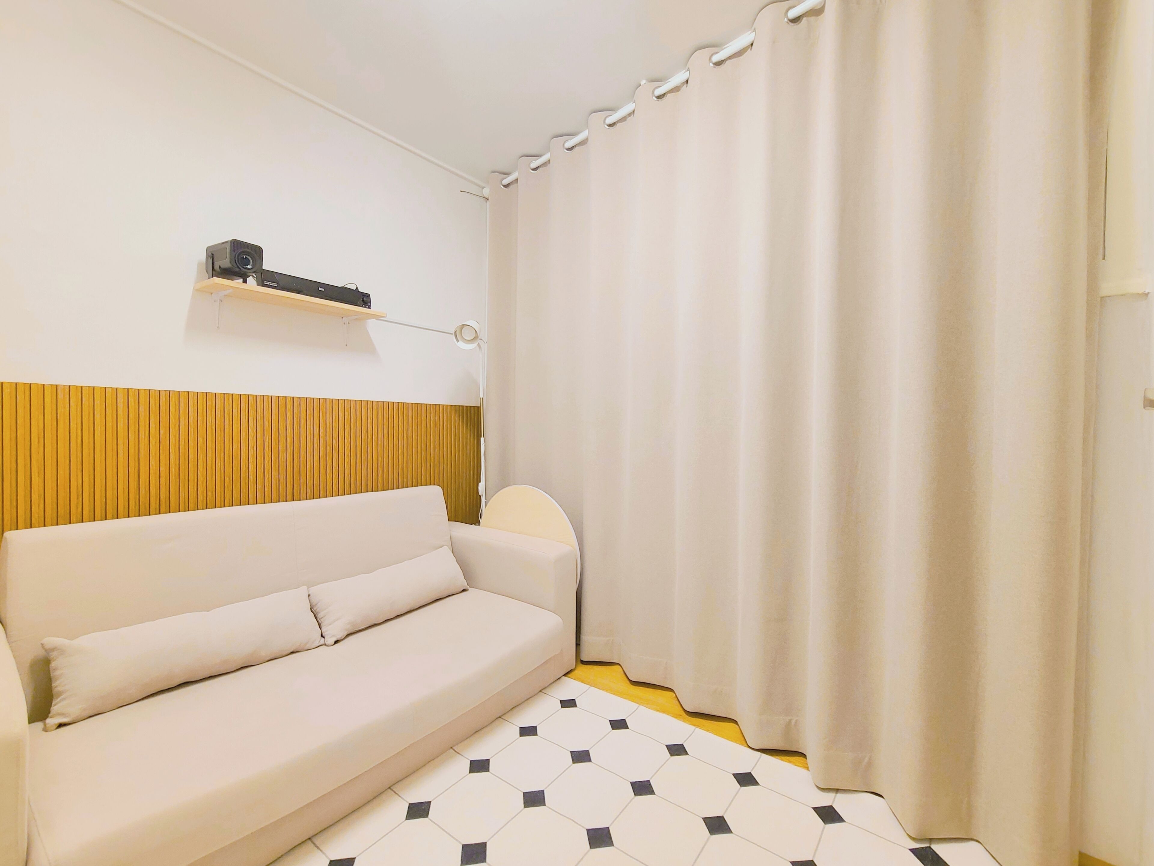 スマートテレビ、ステレオ