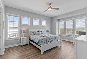 6 bedrooms, free WiFi, wheelchair access