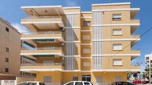 Apartment | Exterior - River - Apartment In Daimus. Free Wifi (Daimuz)