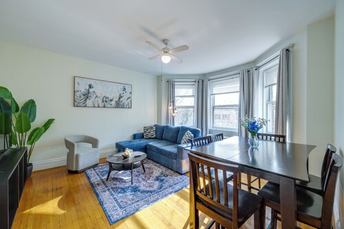65inTV:Free Parking:Longwood:King Bed:Full Kitchen