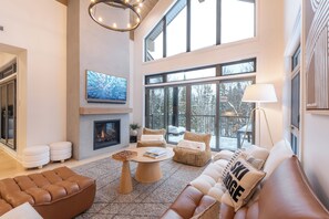 Smart-tv en een open haard