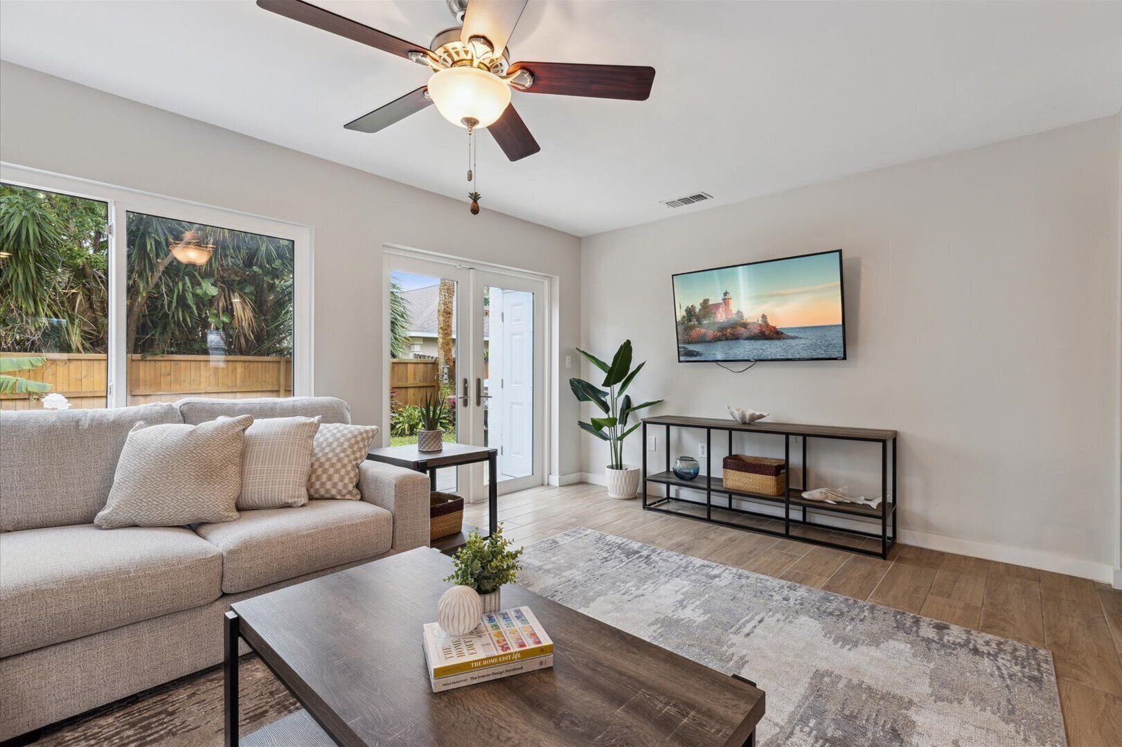 Family-friendly Cocoa Beach Retreat | Private Balcony, Bbq & Fire Pit  Perfect For Entertaining! - Cocoa Beach, FL