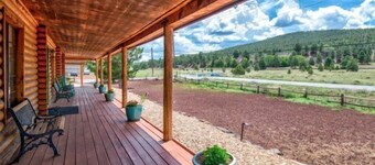 Quarter Horse Inn - Rose Room | Historic Inn | Fireplace | Walk to Downtown & Rail Station