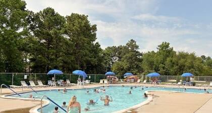 New home in Bethany West: pools, pickleball, beach trolley. Five bedrooms.