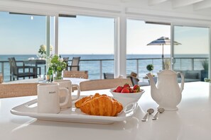 Dining - Exclusive Luxury Beachfront Home With Two Separate Units (Santa Barbara)
