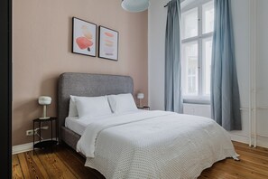 1 bedroom, iron/ironing board, WiFi, bed sheets - Blueground | Friedrichshain, furnished & ready (Berlin)
