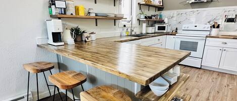 Microwave, oven, stovetop, dishwasher