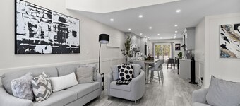 Castle in Bowman*Close to Port Darlington*Whole House*Arcade*King Bed*Backyard*