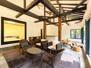 Suite, Garden View | Living area | 21-inch TV with digital channels - Kinshuusanso (Kawaba)