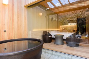 Standard Double Room, Garden View | Bathroom | Slippers, bidet - Kinshuusanso (Kawaba)