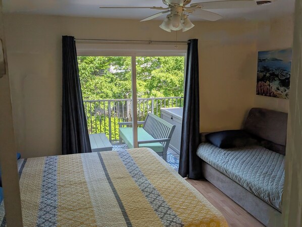 2 Schlafzimmer, Schreibtisch, Bügeleisen/Bügelbrett, kostenloses WLAN