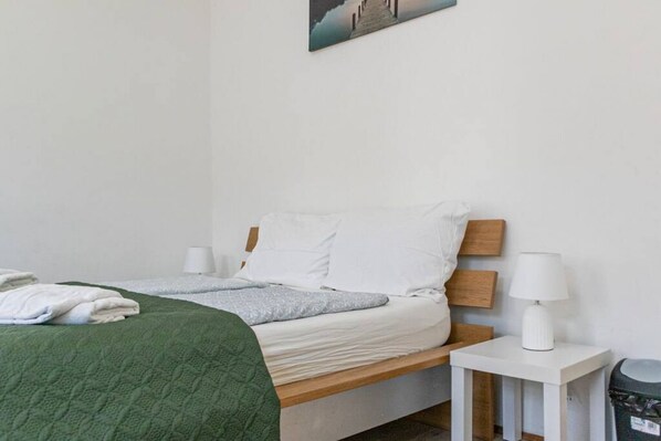 3 soverom, strykejern/-brett, wi-fi (inkludert) og sengetøy