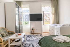 3 soverom, strykejern/-brett, wi-fi (inkludert) og sengetøy