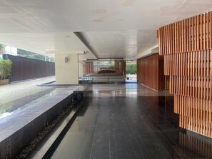 Spa - Chic 1-bedroom apartment in marvelous Nong Kae with AC, WiFi (Nong Kae)