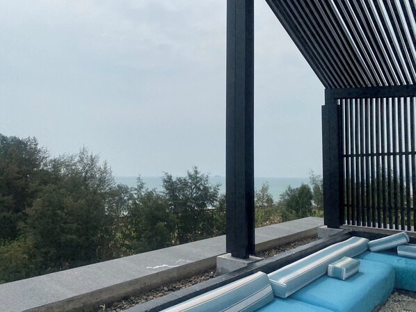 Property grounds - Chic 1-bedroom apartment in marvelous Nong Kae with AC, WiFi (Nong Kae)