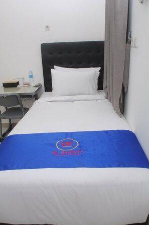 Phòng đôi Tiêu chuẩn | Bàn, khu vực làm việc phù hợp cho laptop 