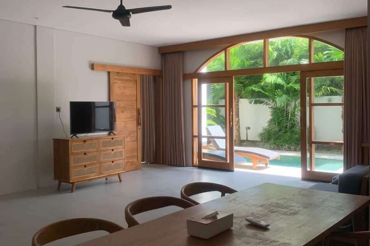 Three-Bedroom Villa with Private Pool | Living area