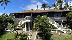 Exterior - 1BR/1BA BEACHFRONT • GREAT LOCATION • July 2026-Sept 2026 Discounted! (Kihei)