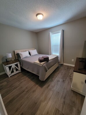 3 Schlafzimmer, Bügeleisen/Bügelbrett, WLAN, Bettwäsche