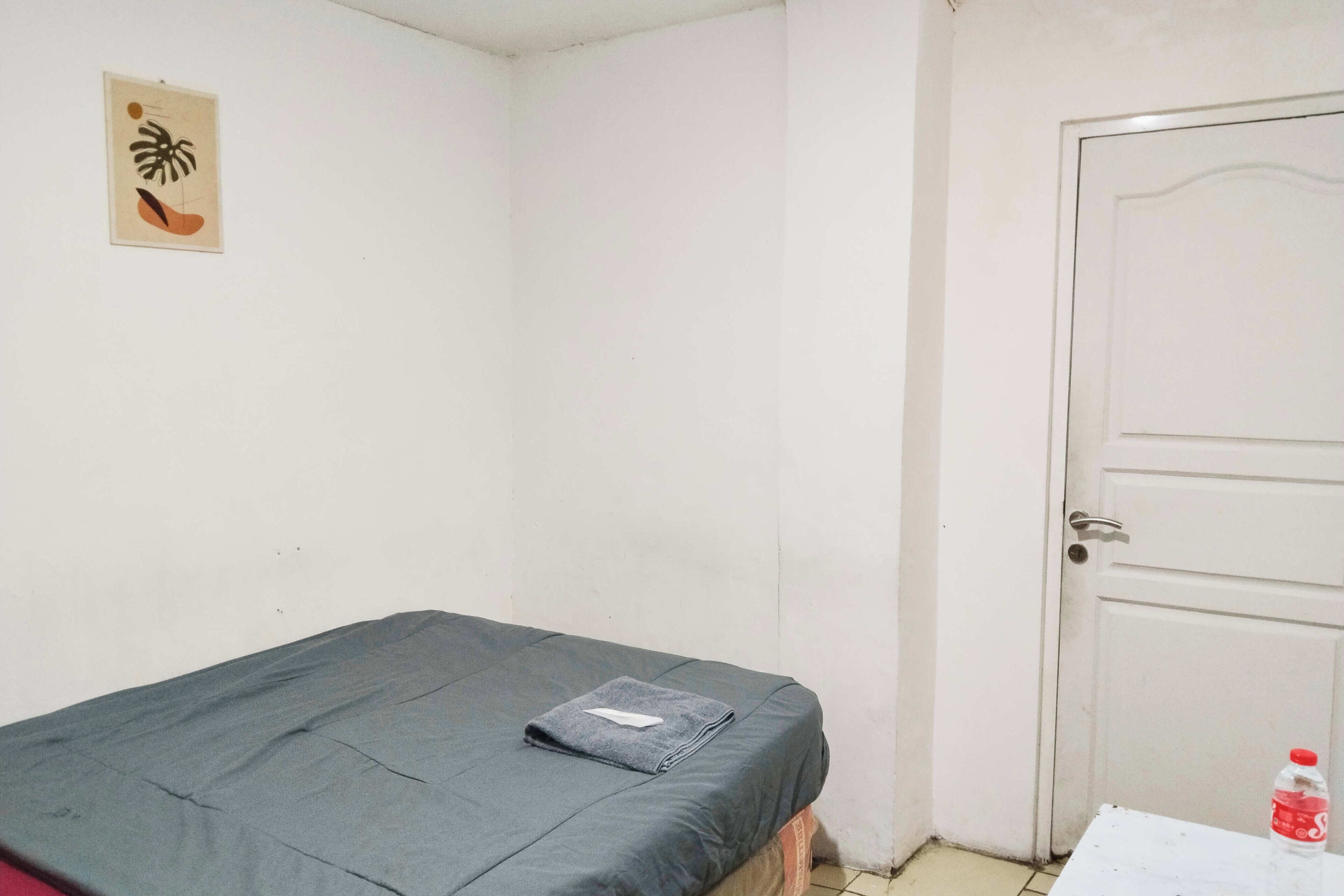 Standard Single Room | Free WiFi, bed sheets