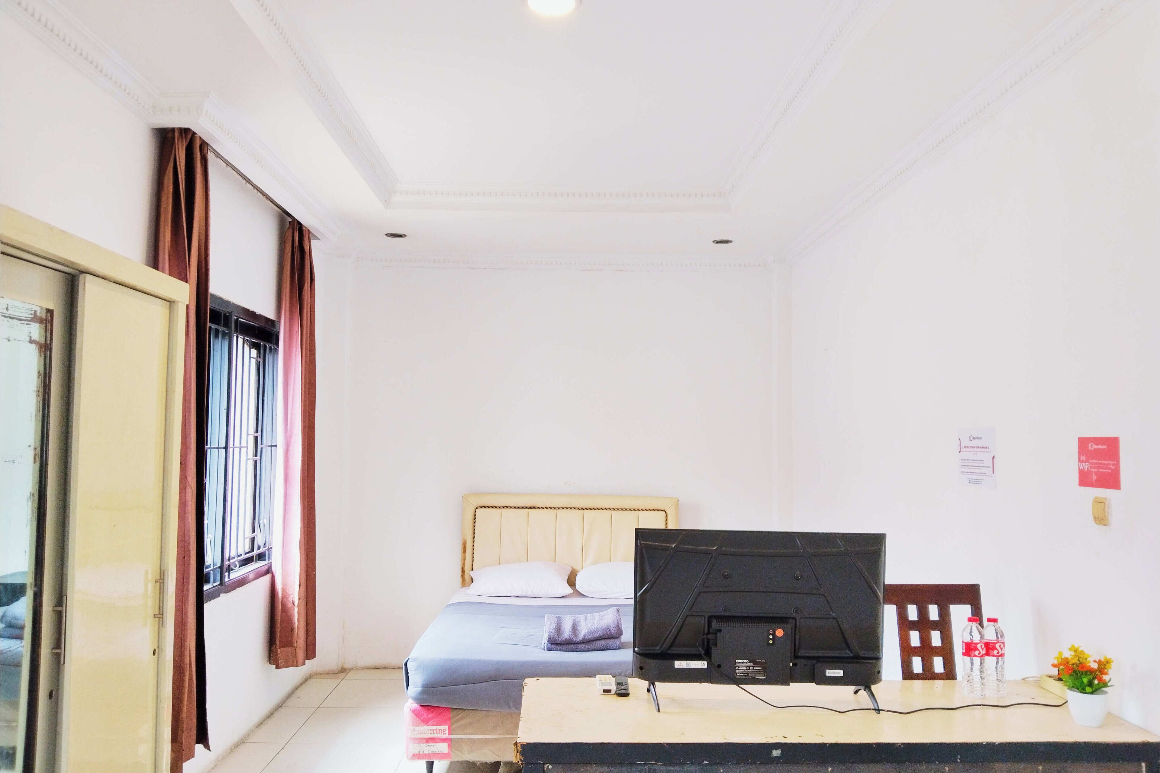 Deluxe Double Room | Free WiFi, bed sheets