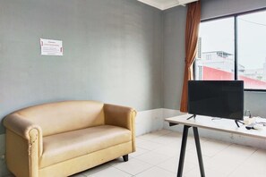 Executive Double Room | Free WiFi, bed sheets - NamRoom at Kebayoran Baru (Jakarta)