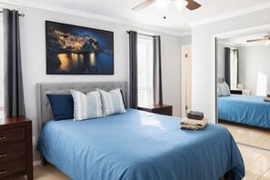 4 bedrooms, desk, travel cot, free WiFi - Palm Paradise hideaway in Jacksonville (Jacksonville)