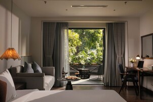 Suite Signature, 1 cama de matrimonio grande, terraza, vistas a la ciudad | Sábanas de algodón egipcio y ropa de cama de alta calidad