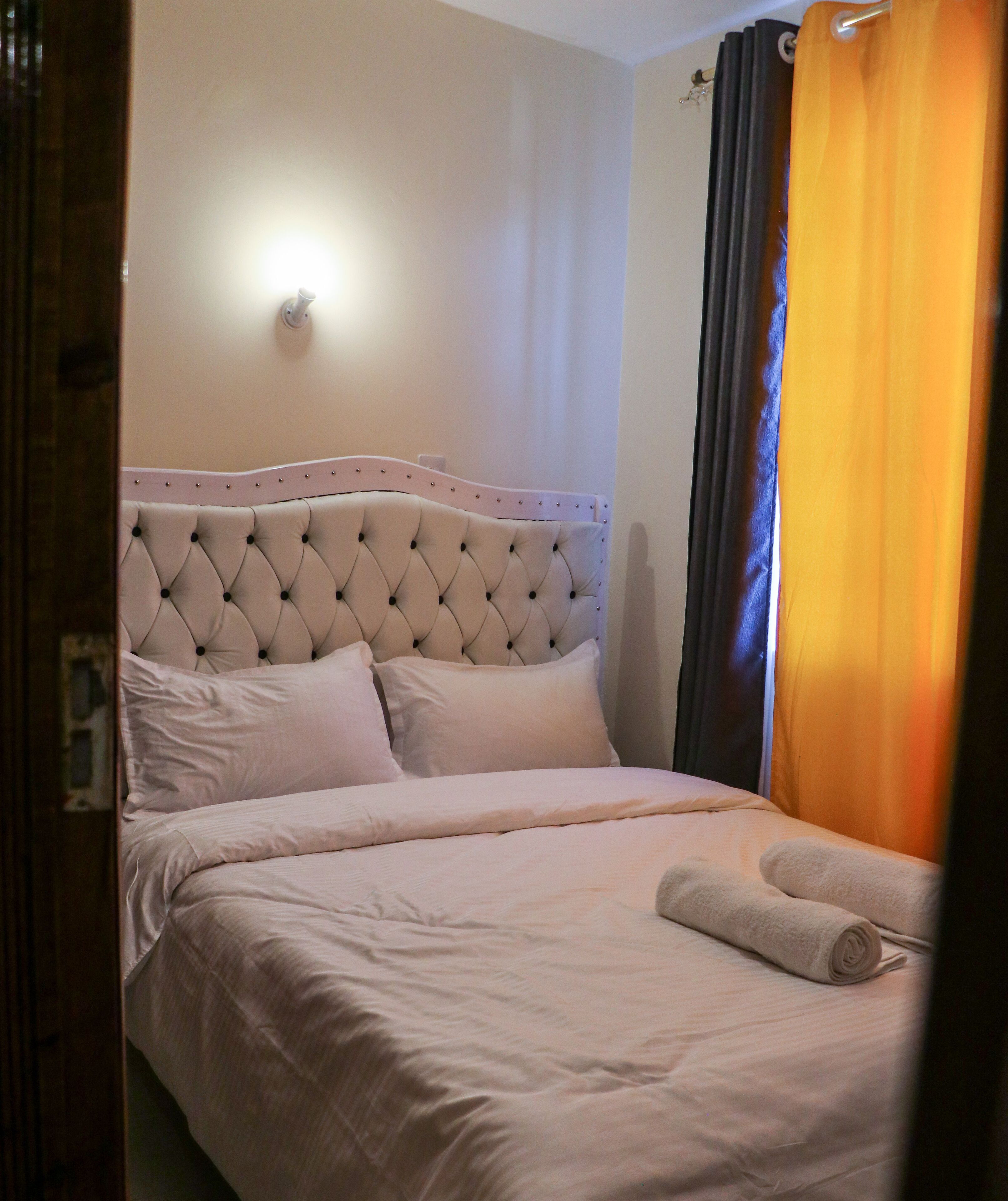 2 dormitorios, tabla de planchar con plancha, wifi