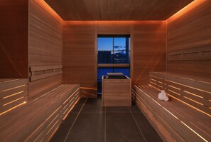 Sauna - Luxe Penthouse 48th Floor Views + Pool & Spa (Miami)