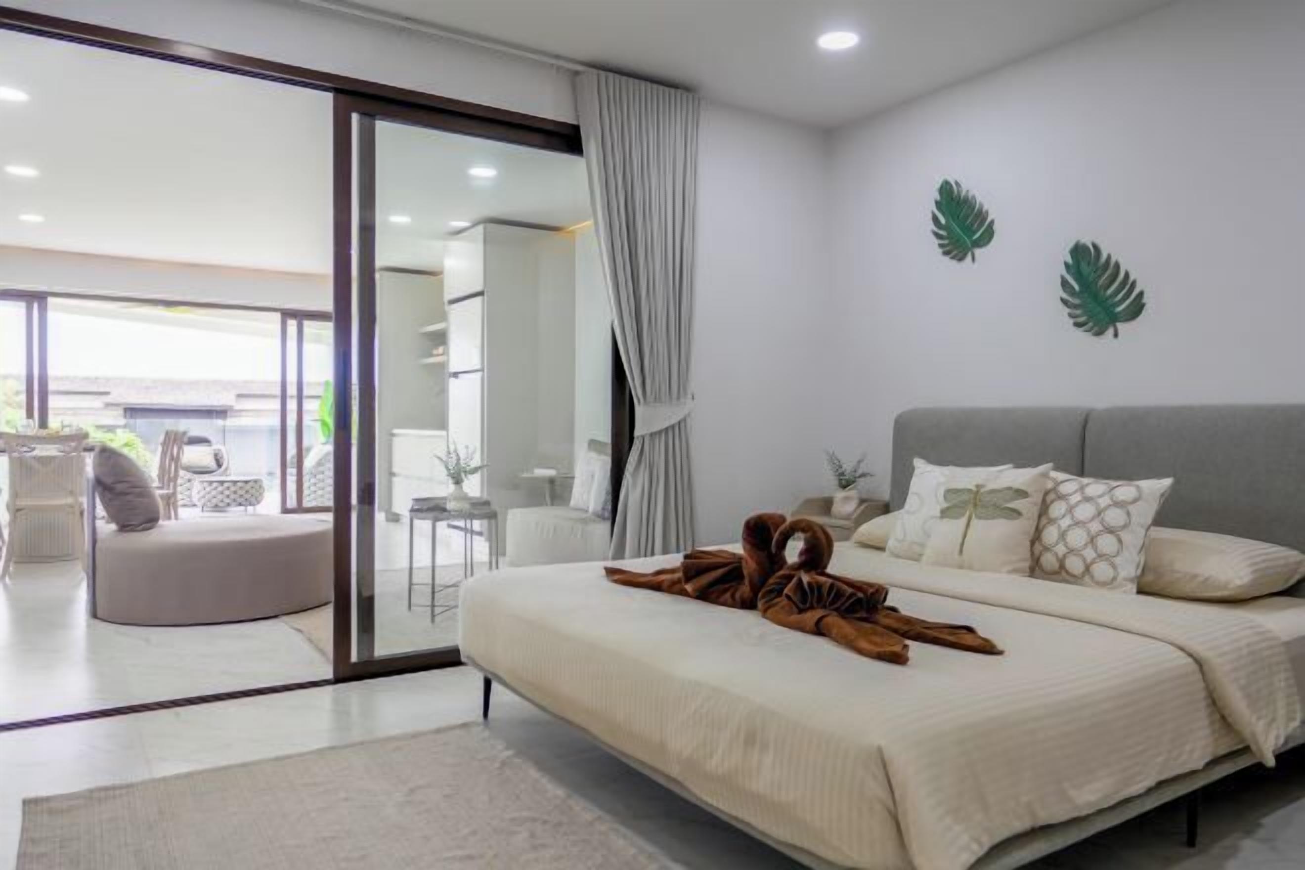 أغطية فراش متميزة وبديكورات فريدة لكل غرفة وطراز فريد لكل وحدة ومكتب